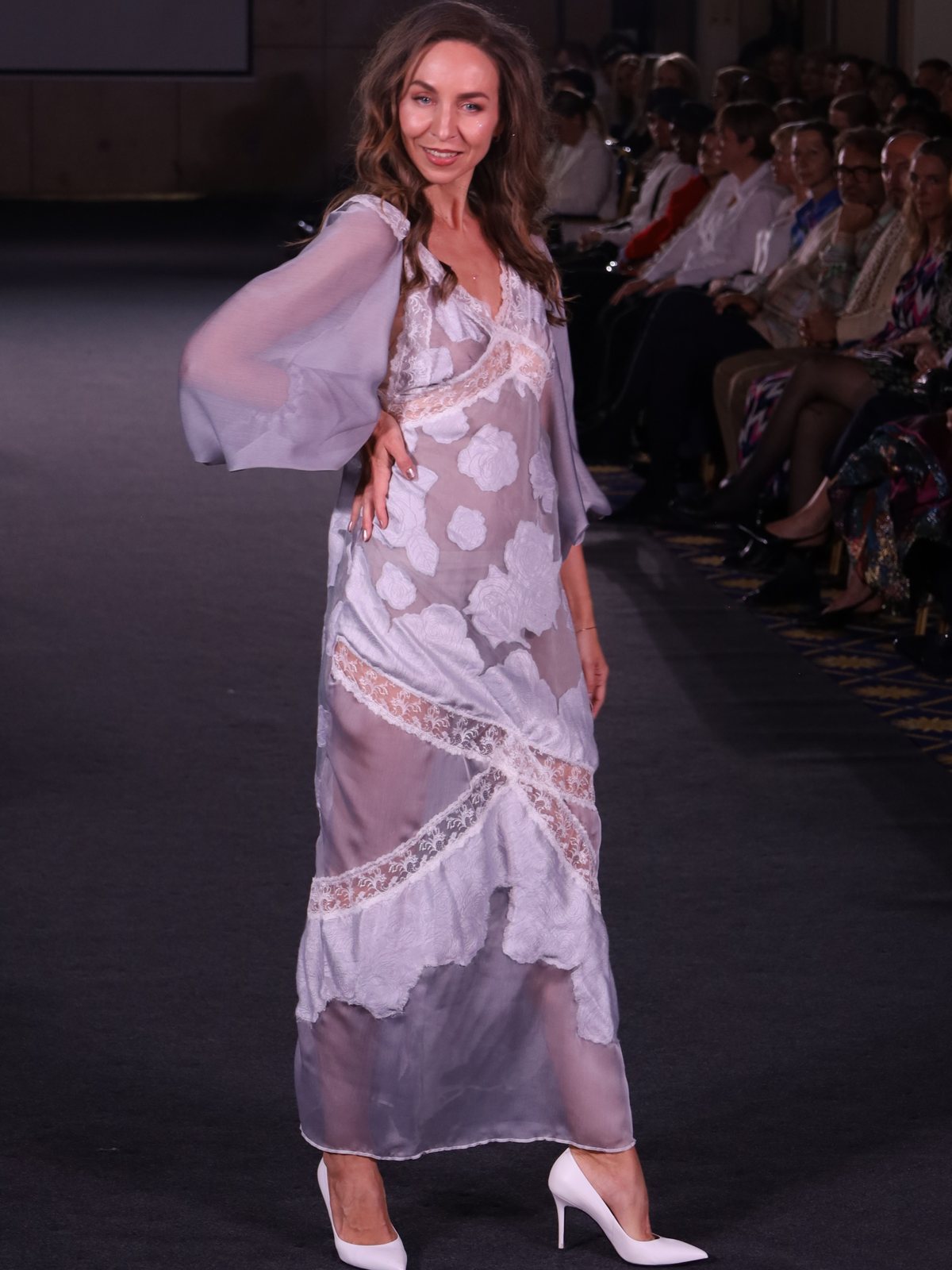 ANA LOYARTE — Look 7
